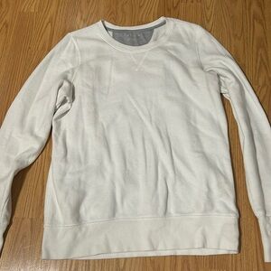 Tekgear whiye crewneck with holes for thumbs